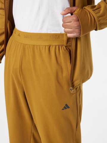 ADIDAS PERFORMANCE - regular Pantalón deportivo 'Base ' en marrón