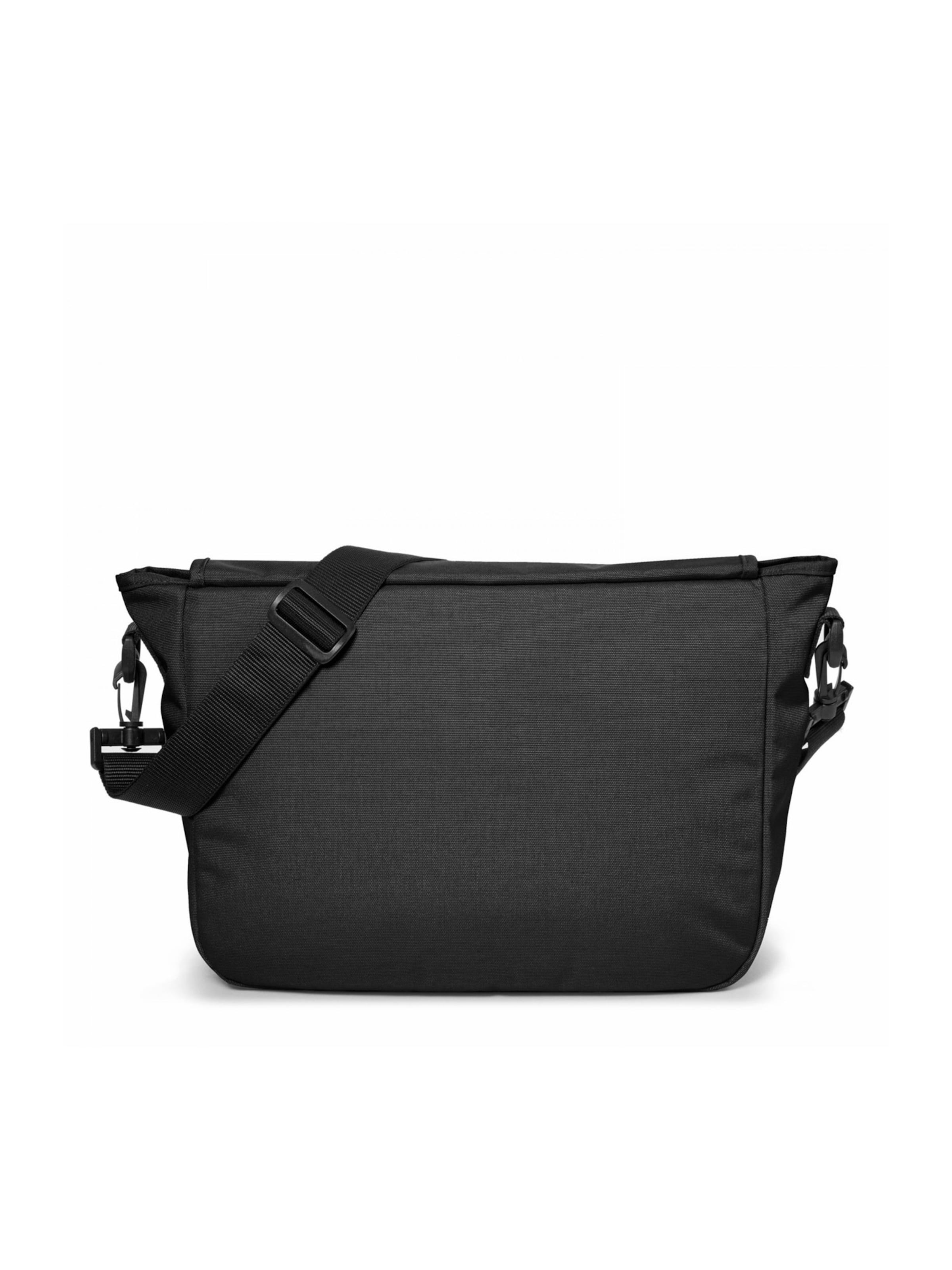 EASTPAK Messenger i svart