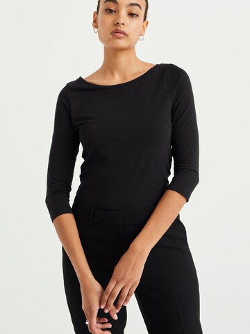 WE Fashion Shirt in Black: front