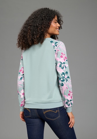 KangaROOS Sweatshirt in Grün