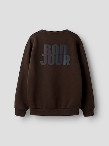 NAME IT - Sudadera en marrón