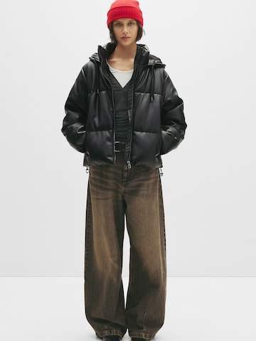 Geacă de primăvară-toamnă de la Pull&Bear pe negru