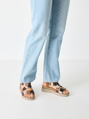 Sandales Tamaris en marron