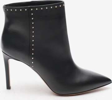 VALENTINO Dress Boots in 39,5 in Black: front