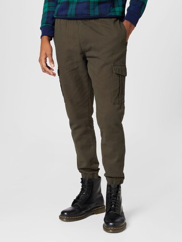 BRAVE SOUL Tapered Cargo Pants in Green: front