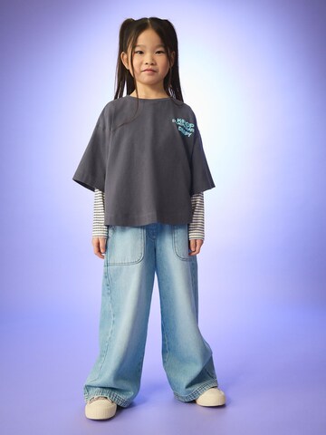 Next T-shirt 'Demon Hunters' i grå