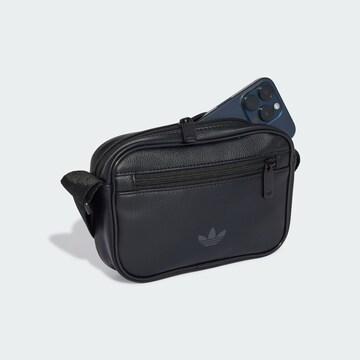 ADIDAS ORIGINALS Crossbody bag 'Adicolor Classic' in Black
