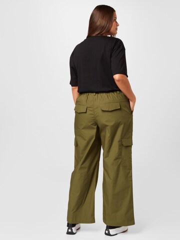 Regular Pantalon cargo Cotton On Curve en vert