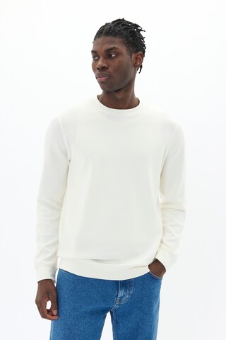 Pull-over 'Harry' Matinique en blanc : devant