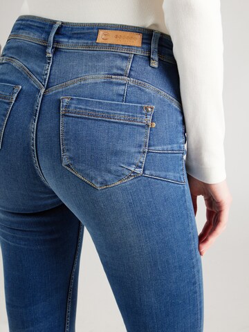 Skinny Jeans 'SEBBA' de la BONOBO pe albastru