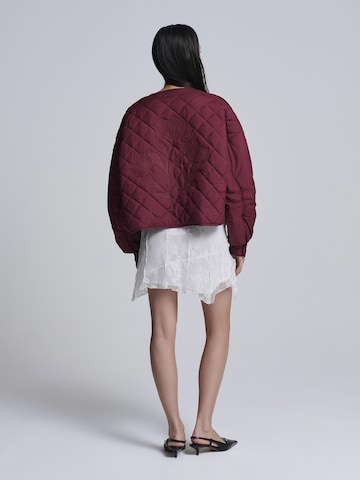 AEMMI Between-Season Jacket in Red