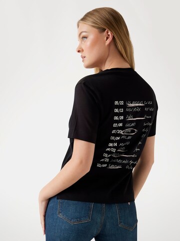 GUESS T-Shirt in Schwarz: Vorderseite