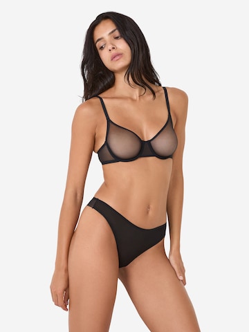 String di ETAM in nero