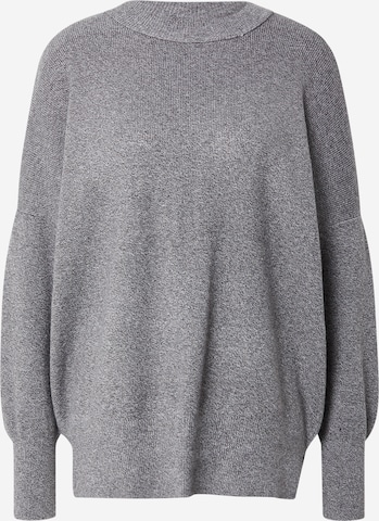 Pull-over Abercrombie & Fitch en gris : devant