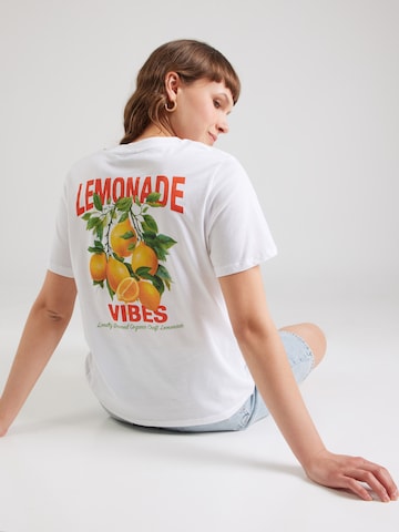 PIECES Shirt 'PCFIB' in White: front