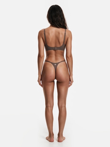 GOD SAVE QUEENS Στρινγκ 'Second Skin G-String' σε καφέ