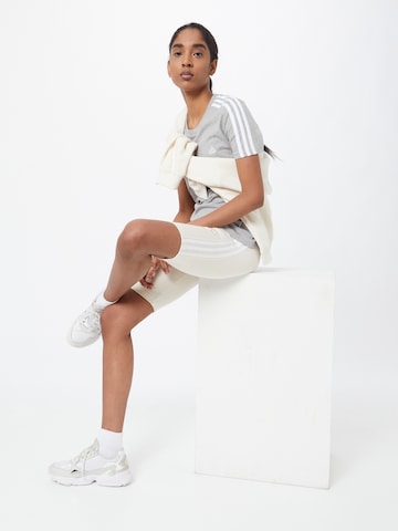 ADIDAS SPORTSWEAR Funkcionalna majica 'Essentials' | siva barva