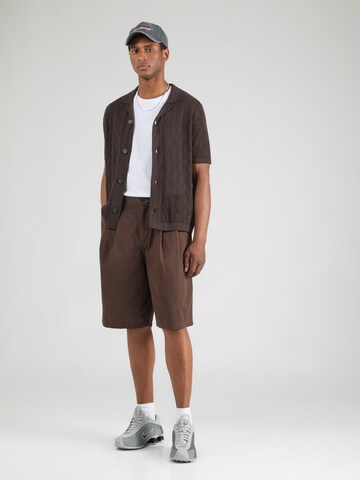 WEEKDAY Baggy Shorts 'Ruben' in Braun