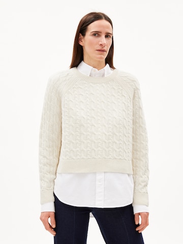 ARMEDANGELS Sweater ' DILIRIAA' in White: front