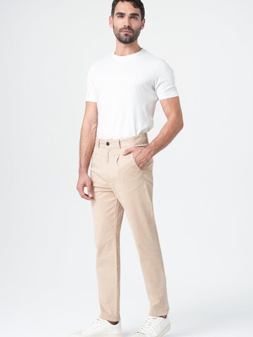 M.O.D MIRACLE OF DENIM Regular Chino trousers in Beige: front