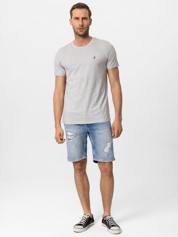 Jacey Quinn - Camiseta en gris