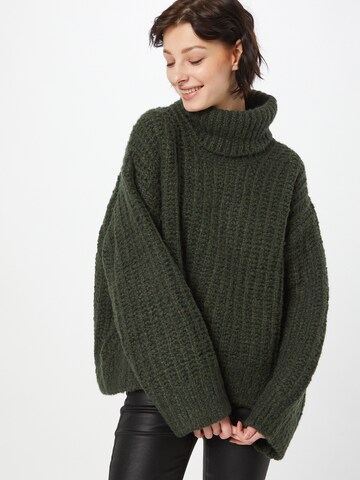 WEEKDAY Sweater in Green: front