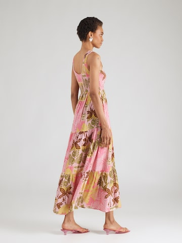 Robe 'Gr44eta' Hailys en rose