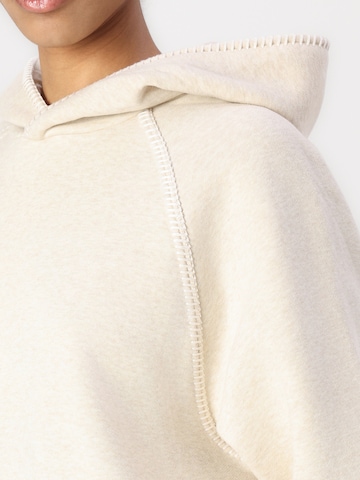 UGG - Sudadera en beige