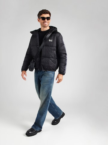 EA7 Emporio Armani Φθινοπωρινό και ανοιξιάτικο μπουφάν σε μαύρο