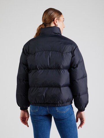 LEVI'S ® Демисезонная куртка 'Noe Western Puffer' в Серый