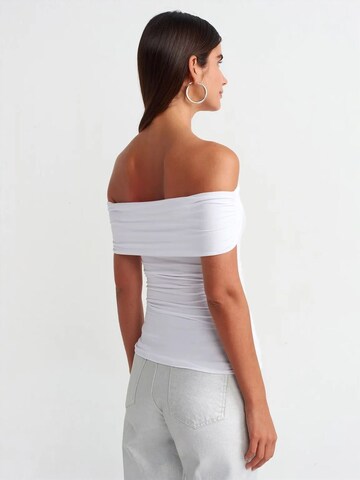 Dilvin - Blusa 'Blusen' em branco