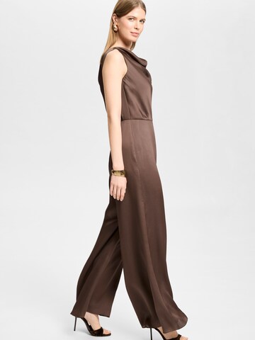 SWING - Jumpsuit en marrón