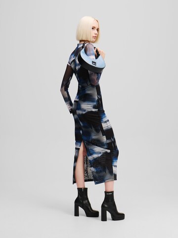 KARL LAGERFELD JEANS Jurk ' NETZKLEID MIT GLITCH-PRINT ' in Zwart
