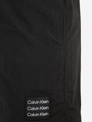 Șorturi de baie de la Calvin Klein Underwear pe negru