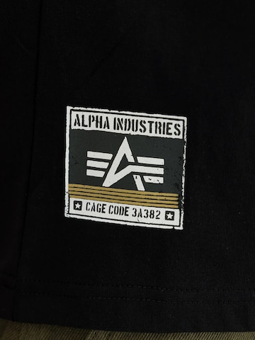 ALPHA INDUSTRIES T-Shirt in Schwarz