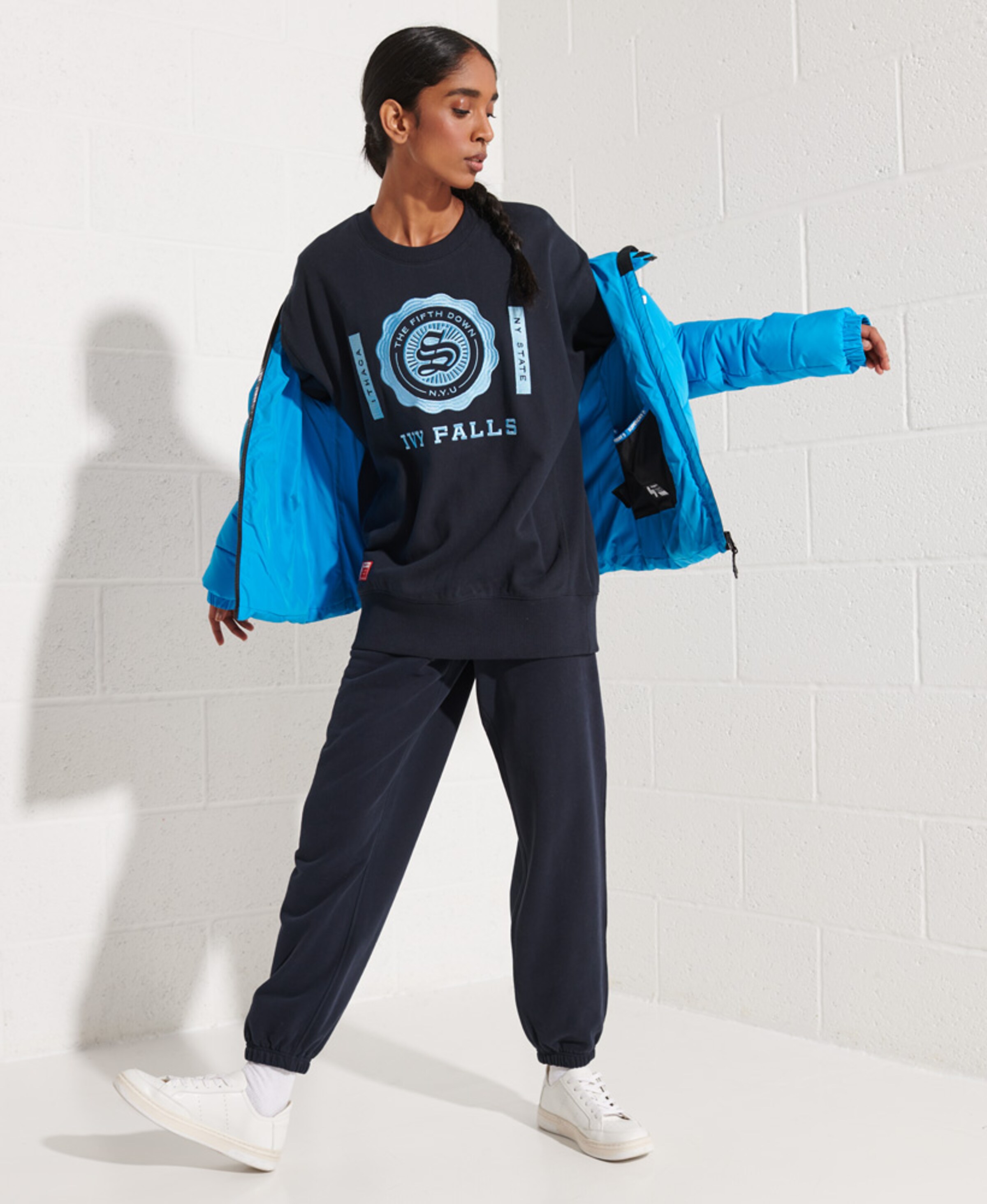 Frauen Sweat Superdry Sweatshirt in Marine, Hellblau - RO17877 Frauen Sweat Superdry Sweatshirt in Marine, Hellblau - RO17877