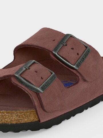 BIRKENSTOCK Pantofle 'Arizona' – červená