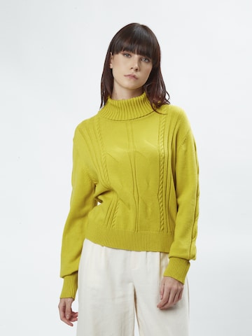 Influencer Pullover in Gelb: Vorderseite