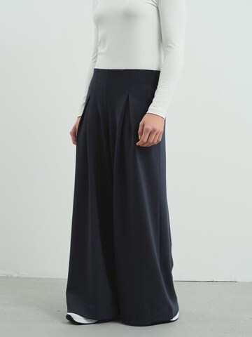 C&City Wide leg Pleat-front trousers in Grey