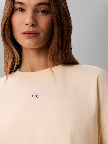 Calvin Klein Jeans Regular T-Shirt in Gelb