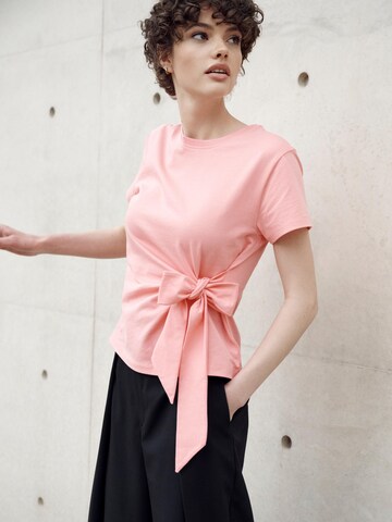I want the moon Shirt 'ELEVATE_ Zoe' in Orange