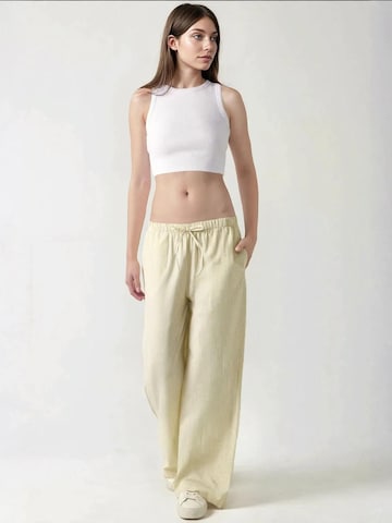 Hiccup - Perna larga Calças em amarelo