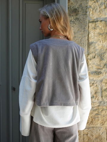 Trend Alaçatı Stili Елек в сиво