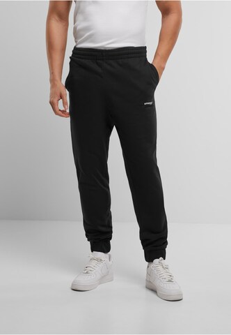 MT Upscale Tapered Pants in Black: front