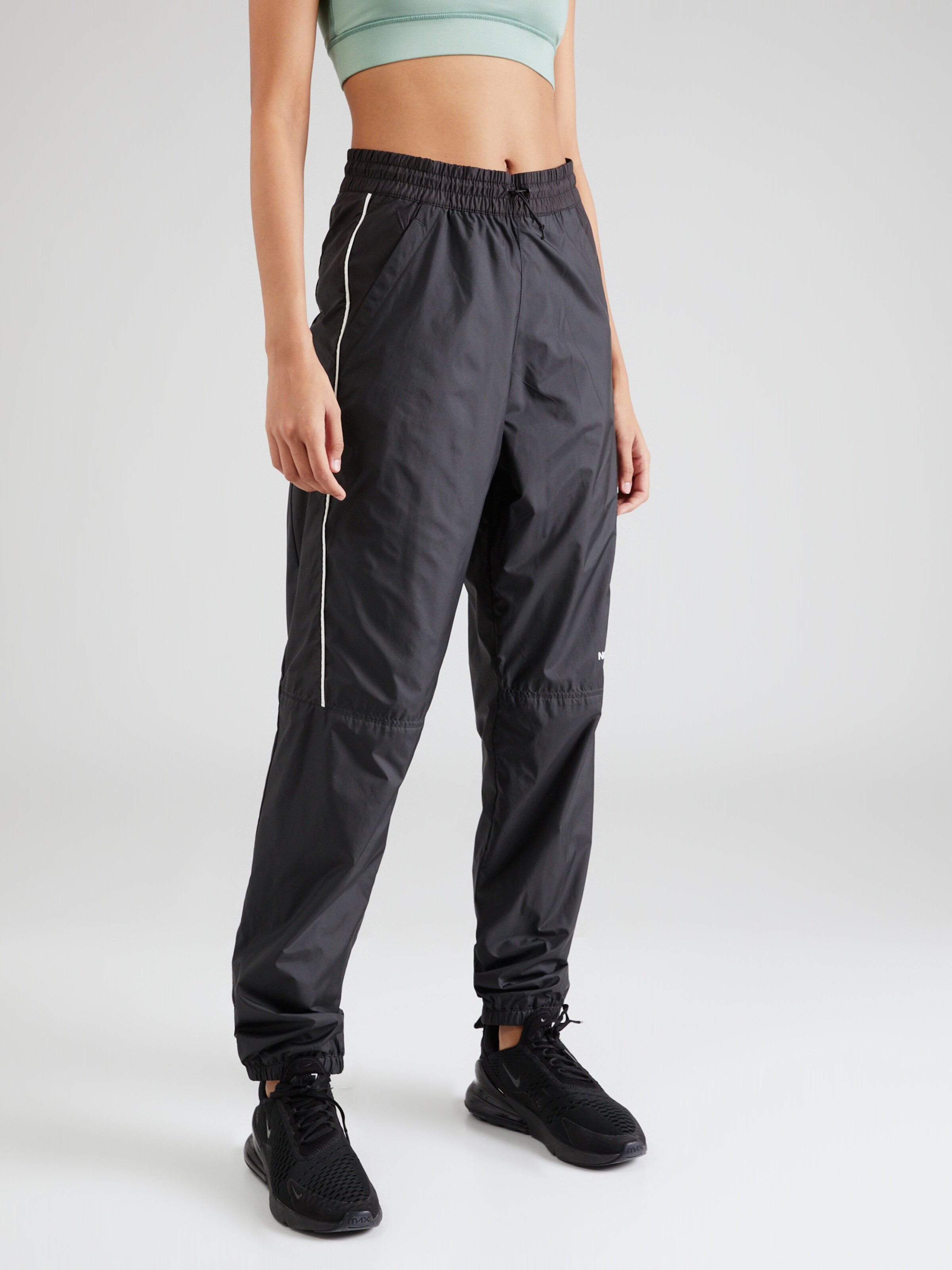 THE NORTH FACE Tapered Workout Pants in Anthracite ABOUT YOU
