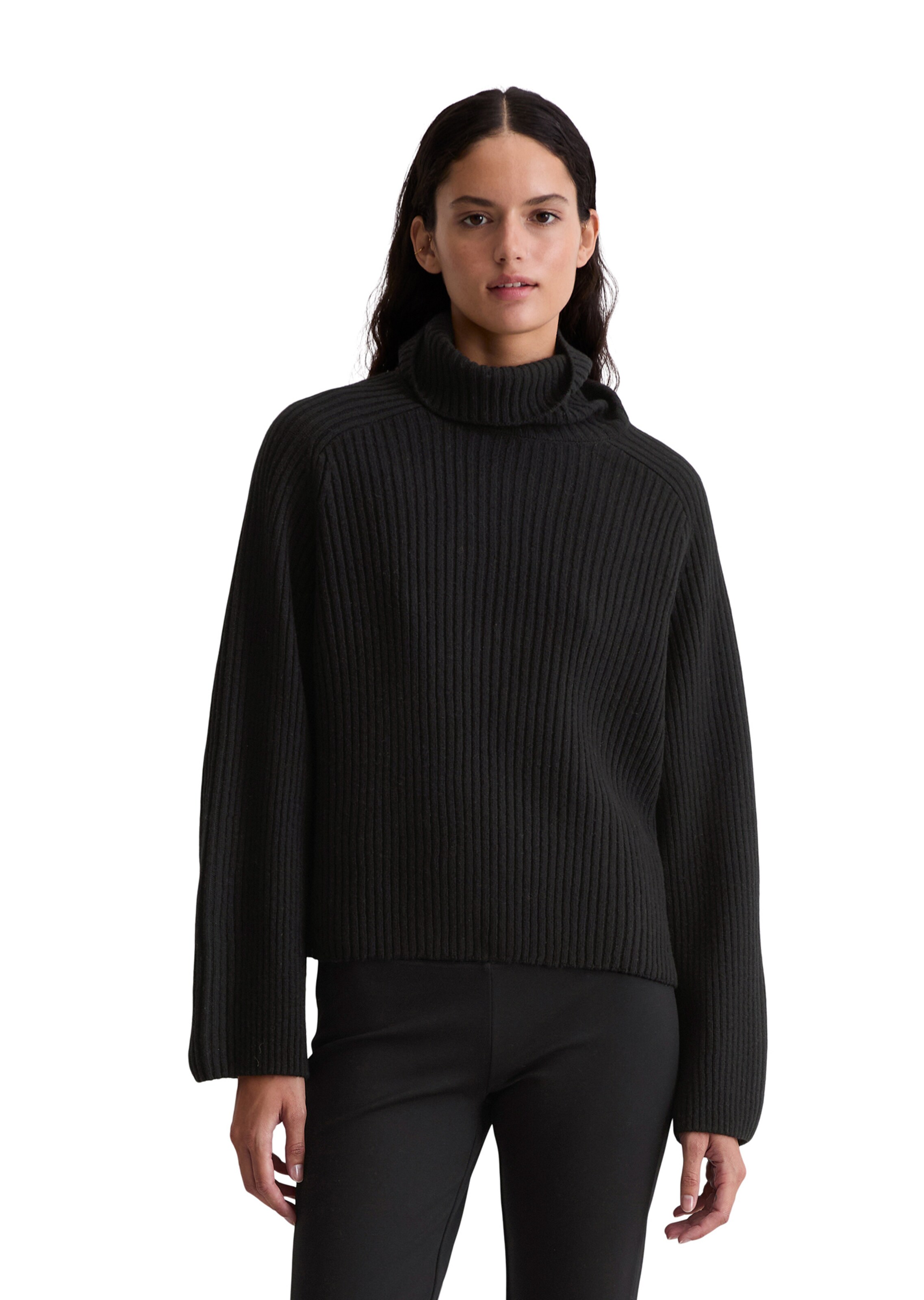 Marc O'Polo Sweater in Black: front