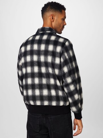 Cleptomanicx Between-Season Jacket 'Checker' in White