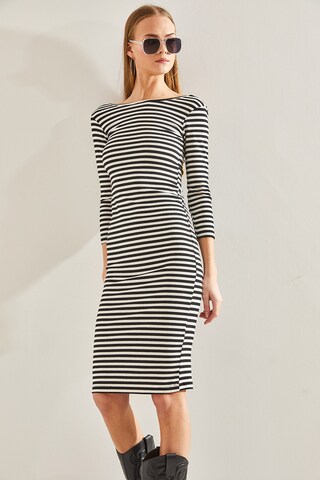 Rochie de la Bianco Lucci pe alb