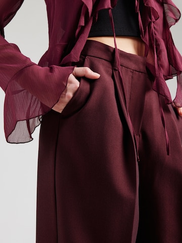 JJXX Široke hlačnice Hlače z naborki 'JXELLIS' | rdeča barva