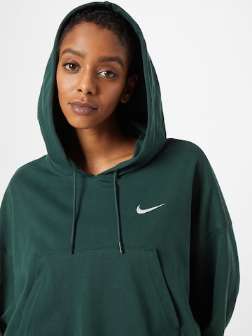 Nike Sportswear Majica 'Swoosh' | zelena barva